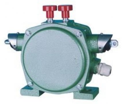 點(diǎn)擊查看詳細(xì)信息<br>標(biāo)題：KLB-T-S雙向平衡拉繩開關(guān)15 閱讀次數(shù)：2003