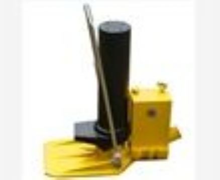 點(diǎn)擊查看詳細(xì)信息<br>標(biāo)題：GYQD-196型寬枕板起道器 閱讀次數(shù)：2587