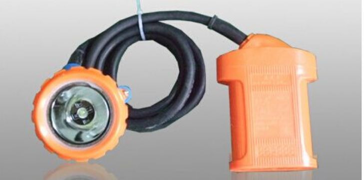 點擊查看詳細信息<br>標題：KL3LM(B)型鋰電礦燈 閱讀次數(shù)：2234