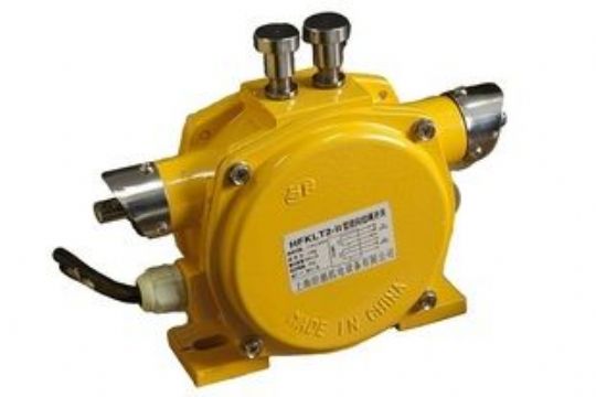 點擊查看詳細信息<br>標題：SL-3雙向拉繩開關(guān) 閱讀次數(shù)：1798