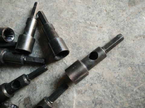 點擊查看詳細(xì)信息<br>標(biāo)題：錨索攪拌器 閱讀次數(shù)：2137